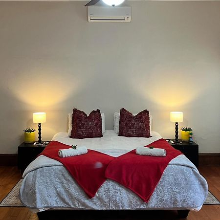 Toni'S Cottage Graaff Reinet Bagian luar foto